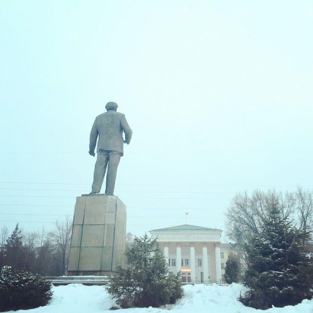 Skrjabin-Statue Uni