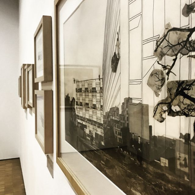 Es gibt auch immer eine Architektur Ausstellung wie hier: Alison und Peter Smithson, "Grand ensemble de Golden Lane", London im Centre Georges Pompidou