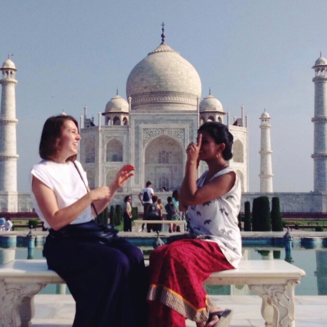 Kanu, Utkarsh und ich vor dem Taj Mahal