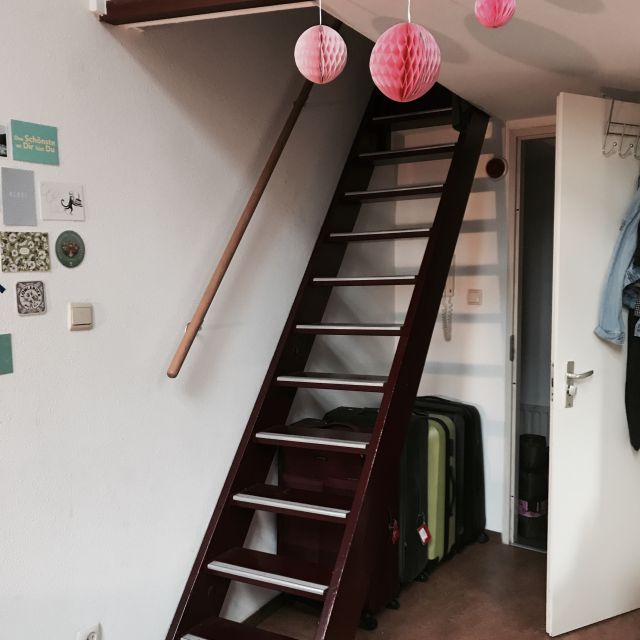 Amsterdam_Zimmer4 Treppe zu Kiras Bereich
