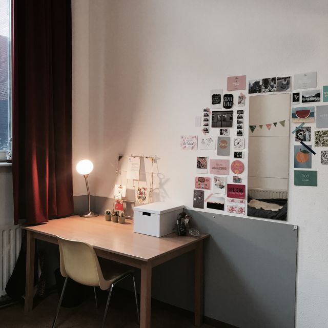 Amsterdam_Zimmer1 Schreibtisch