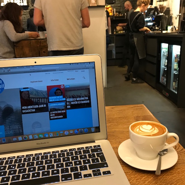Flat White im Café Wesola Flat White Kaffee Krakau Wesola