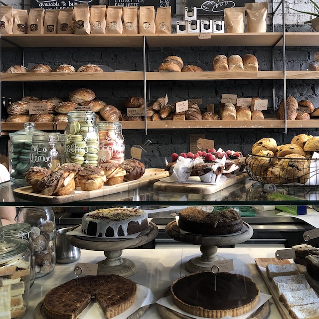 Kember & Jones lässt Kaffee-, Brot-, und Kuchenherzen schneller schlagen Kember & Jones lässt Kaffee-, Brot-, und Kuchenherzen schneller schlagen
