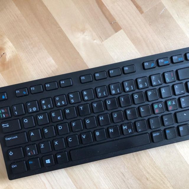 Tastatur mit finnischem Layout
