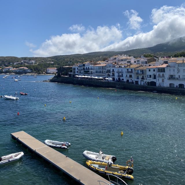 44fd4142-2d2e-4f80-8f11-d6d9d534737b Blick über die Bucht von Cadaqués.