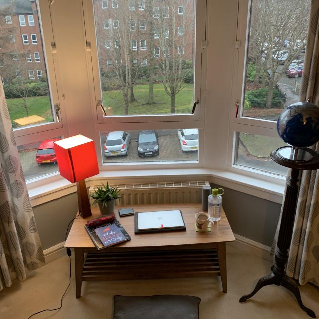 Img_9259 Wohnzimmer mit Ausblick auf Nachbarschaft in Schottland
