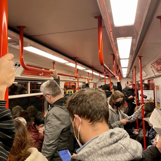 Volle Metro in Prag
