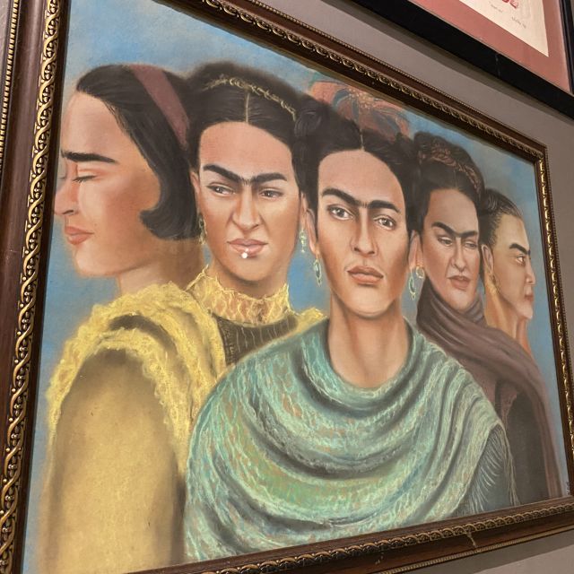 Frida Kahlo ist in fünffacher Ausführung auf einem Gemälde zu sehen.