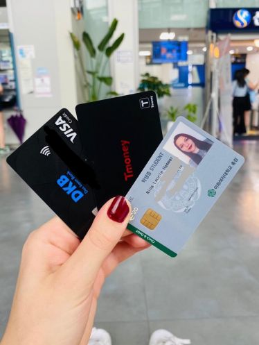 Kreditkarten, Uni Karten und Metro Karten