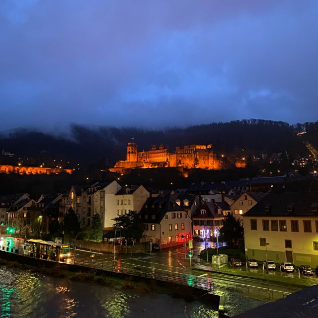 92a34a5c-9419-4ae3-8182-a91c2266f2e3 Heidelberger Schloss bei Nacht