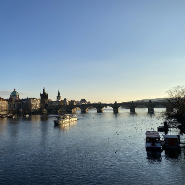 Die Karlsbrücke und die Vltava