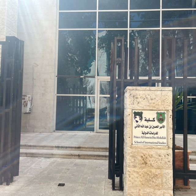 Die politikwissenschaftliche Fakultät. Offizieller Titel: Prince Al Hussein Bin Abdullah School of International Studies
