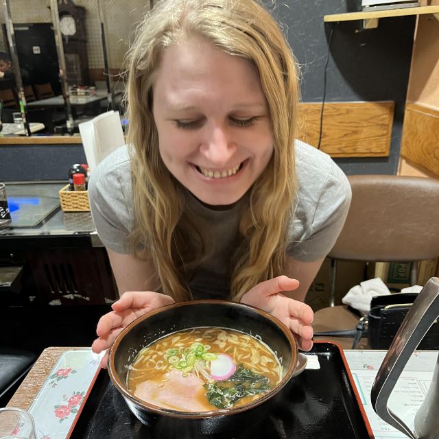 Glücklich über mein erstes Essen in Japan - Ramen in Namba
