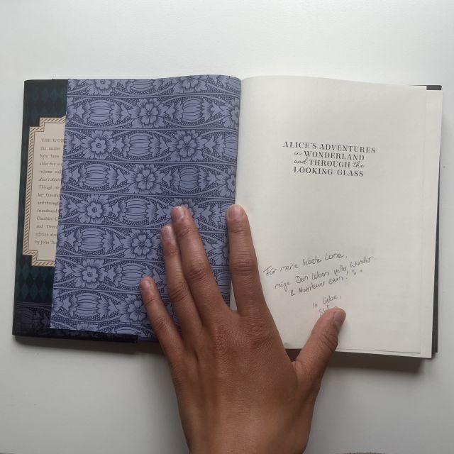 Hand auch Buch